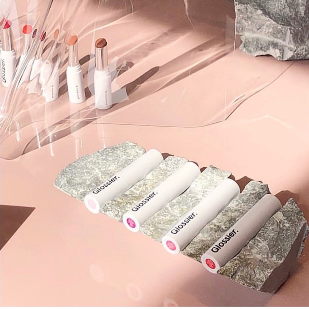✨Glossier 20% off ✨